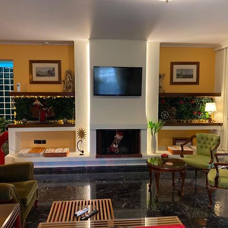 Апартаменты Sarakin'S Mansion Luxury Retreat Афины Экстерьер фото